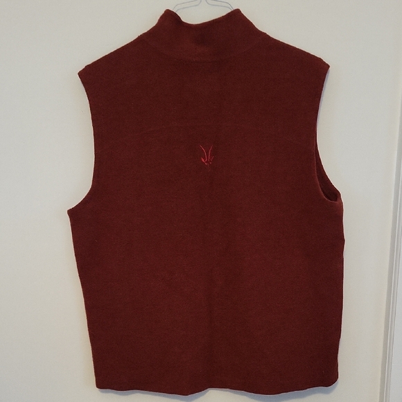 Ibex Men's Burgundy Vest - Picture 3 of 3